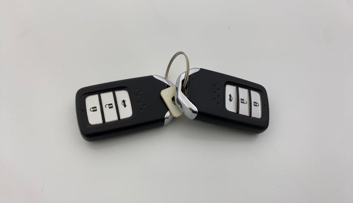 2016 Honda City 1.5L I-VTEC VX CVT, Petrol, Automatic, 1,04,189 km, Key Close Up