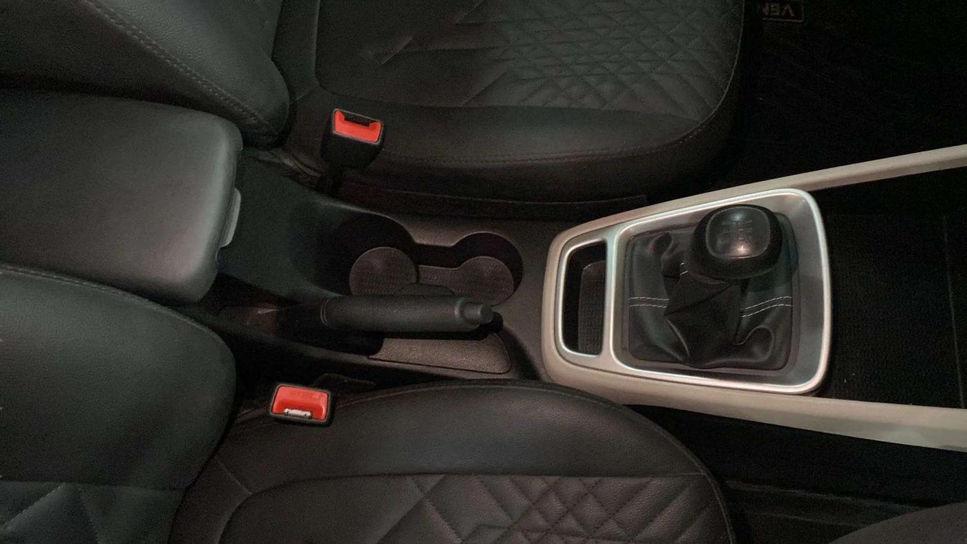 2022 Hyundai VENUE S 1.2, Petrol, Manual, 6,724 km, Gear Lever