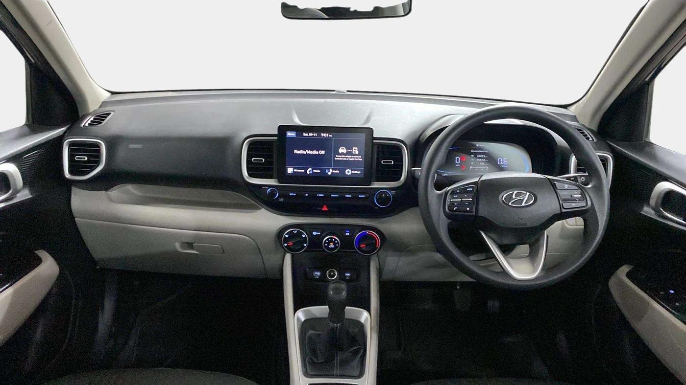 2022 Hyundai VENUE S 1.2, Petrol, Manual, 6,724 km, Dashboard