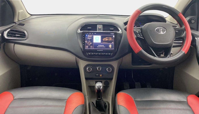 2018 Tata Tiago XZ PETROL, Petrol, Manual, 42,415 km, Dashboard