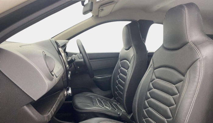 2017 Renault Kwid RXT 1.0 AMT, Petrol, Automatic, 28,907 km, Right Side Front Door Cabin