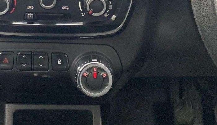 2017 Renault Kwid RXT 1.0 AMT, Petrol, Automatic, 28,907 km, Gear Lever