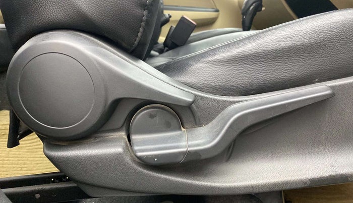 2021 Honda Amaze 1.2L I-VTEC VX CVT, Petrol, Automatic, 26,624 km, Driver Side Adjustment Panel