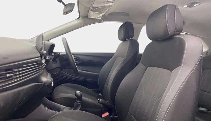 2021 Hyundai NEW I20 SPORTZ 1.2 MT, Petrol, Manual, 22,450 km, Right Side Front Door Cabin