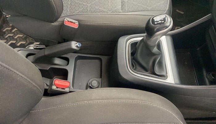 2022 Tata PUNCH CREATIVE  1.2 RTN DUAL TONE, Petrol, Manual, 31,002 km, Gear Lever