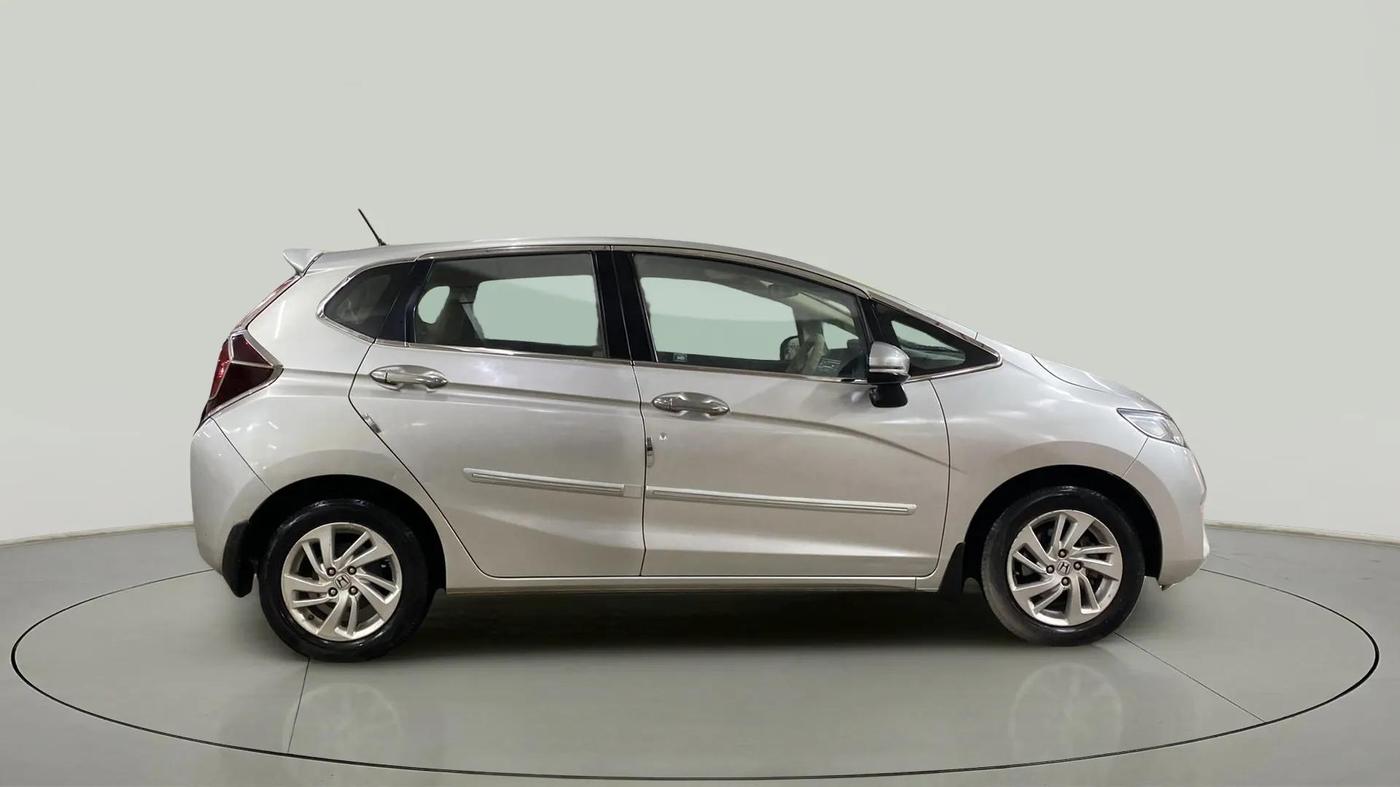 2015 Honda Jazz 1.2L I-VTEC V, Petrol, Manual, 20,745 km, Right Side View