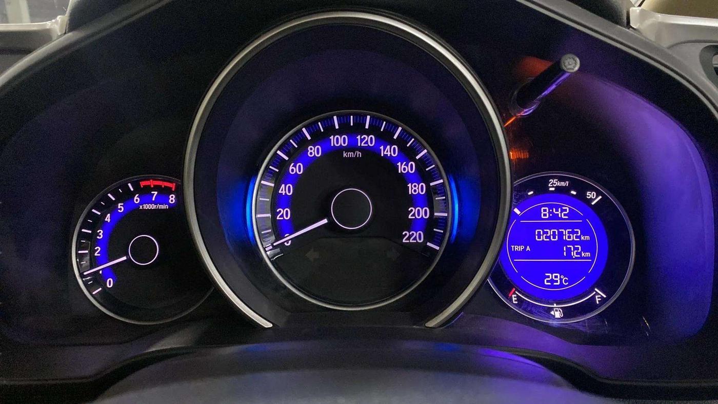 2015 Honda Jazz 1.2L I-VTEC V, Petrol, Manual, 20,745 km, Odometer Image