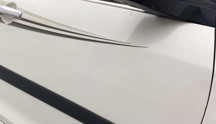 2017 Maruti Swift VXI O, Petrol, Manual, 38,470 km, Driver-side door - Graphic sticker
