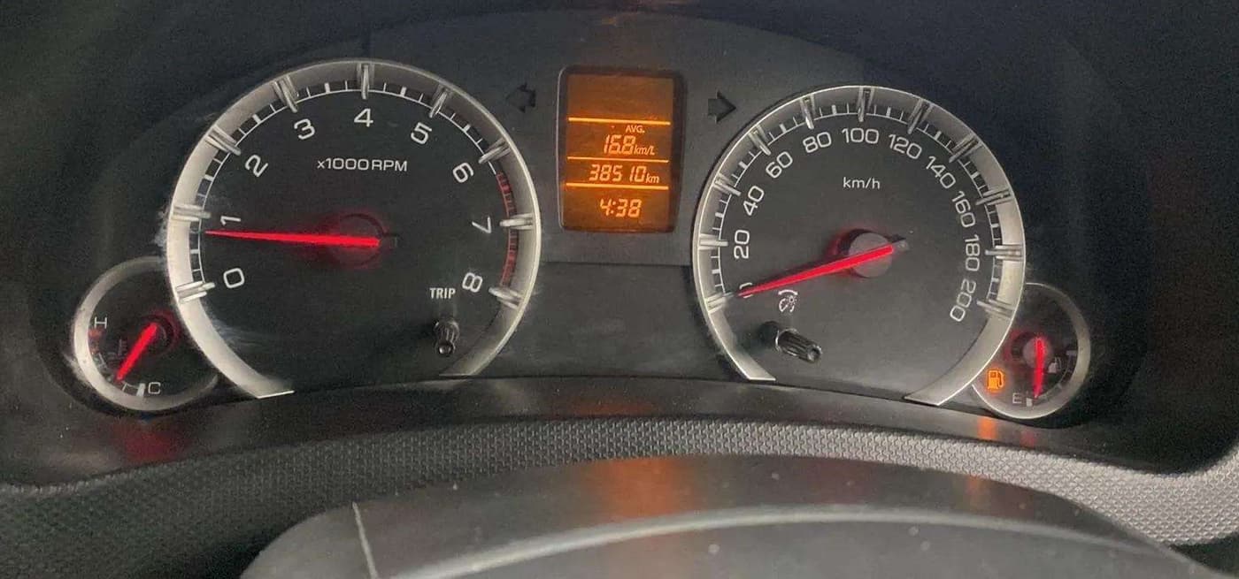 2017 Maruti Swift VXI O, Petrol, Manual, 38,470 km, Odometer Image