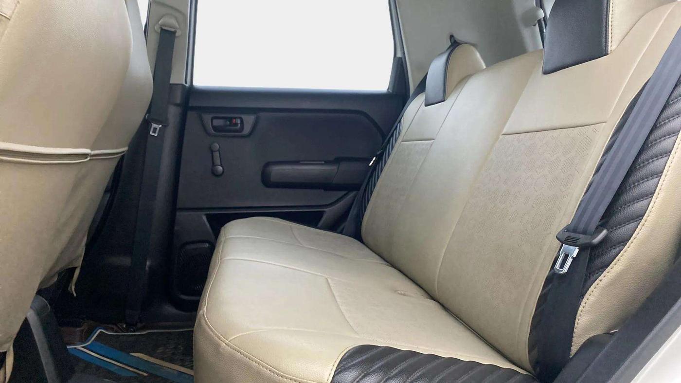 2019 Maruti New Wagon-R LXI CNG 1.0, CNG, Manual, 32,192 km, Right Side Rear Door Cabin