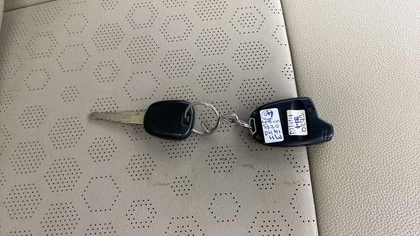 2019 Maruti New Wagon-R LXI CNG 1.0, CNG, Manual, 32,192 km, Key Close Up