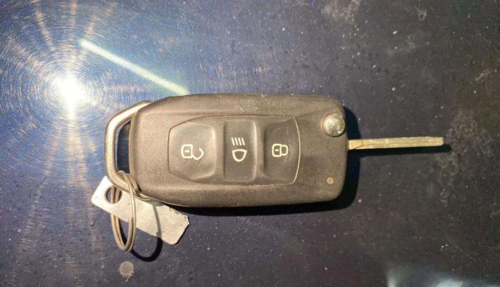 2021 Tata Tiago XZ PLUS PETROL, Petrol, Manual, 24,140 km, Key Close Up