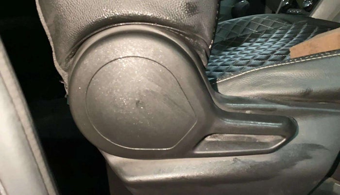 2021 Tata Tiago XZ PLUS PETROL, Petrol, Manual, 24,140 km, Driver Side Adjustment Panel