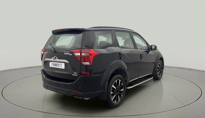 2018 Mahindra XUV500 W11 AT, Diesel, Automatic, 22,400 km, Right Back Diagonal