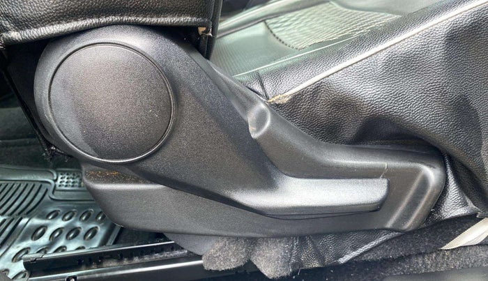 2018 Maruti Baleno ALPHA PETROL 1.2, Petrol, Manual, 76,839 km, Driver Side Adjustment Panel