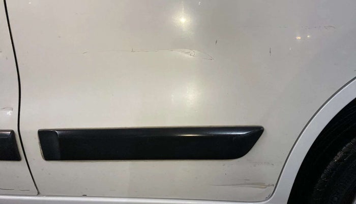 2015 Maruti Wagon R 1.0 VXI, Petrol, Manual, 86,566 km, Rear left door - Minor scratches