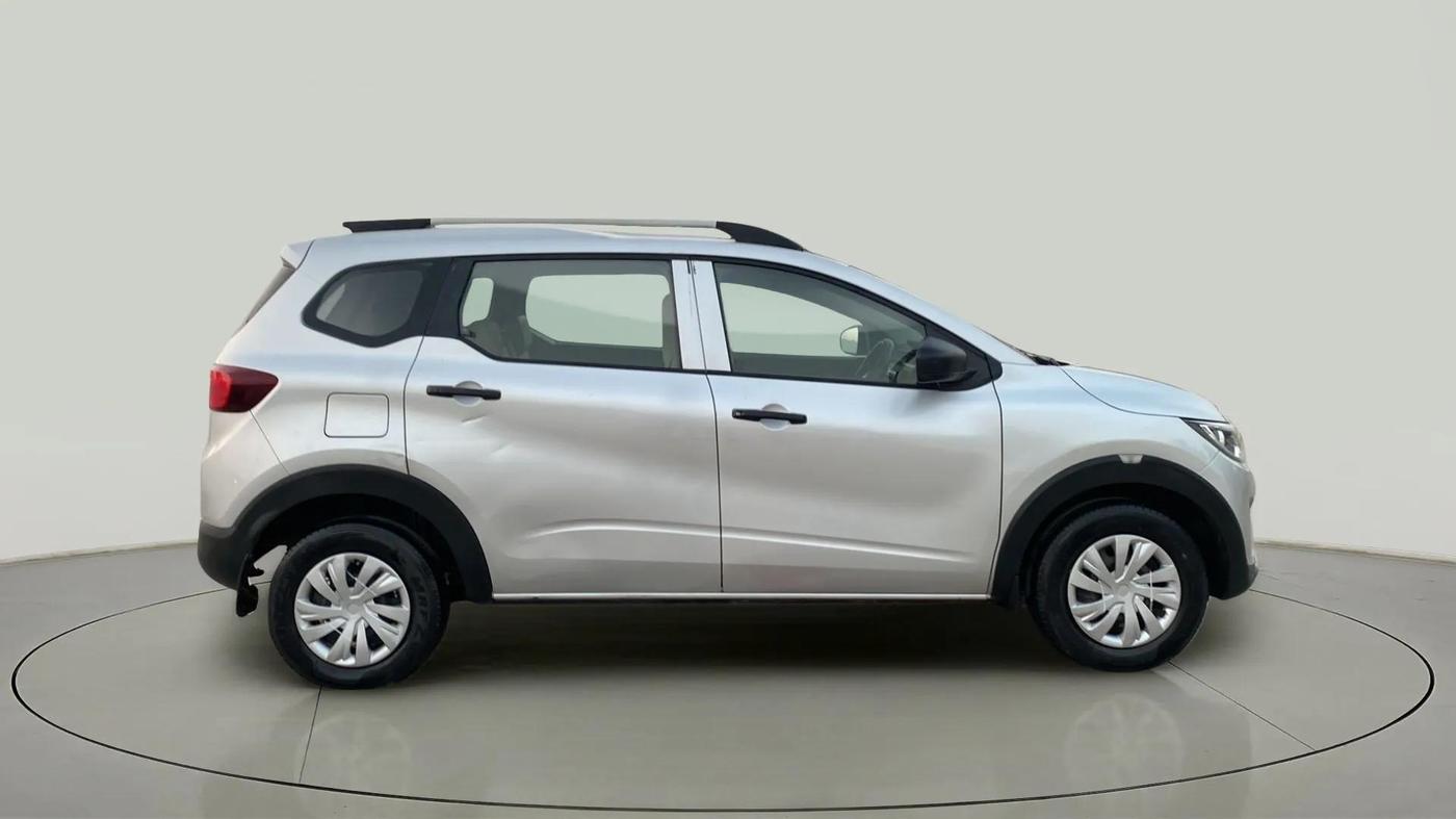2020 Renault TRIBER RXE MT, Petrol, Manual, 44,963 km, Right Side