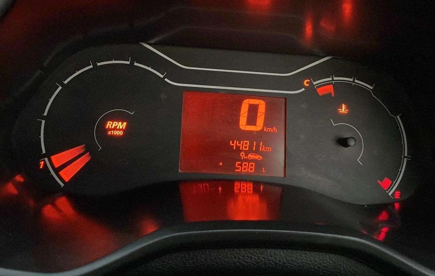 2020 Renault TRIBER RXE MT, Petrol, Manual, 44,963 km, Odometer Image