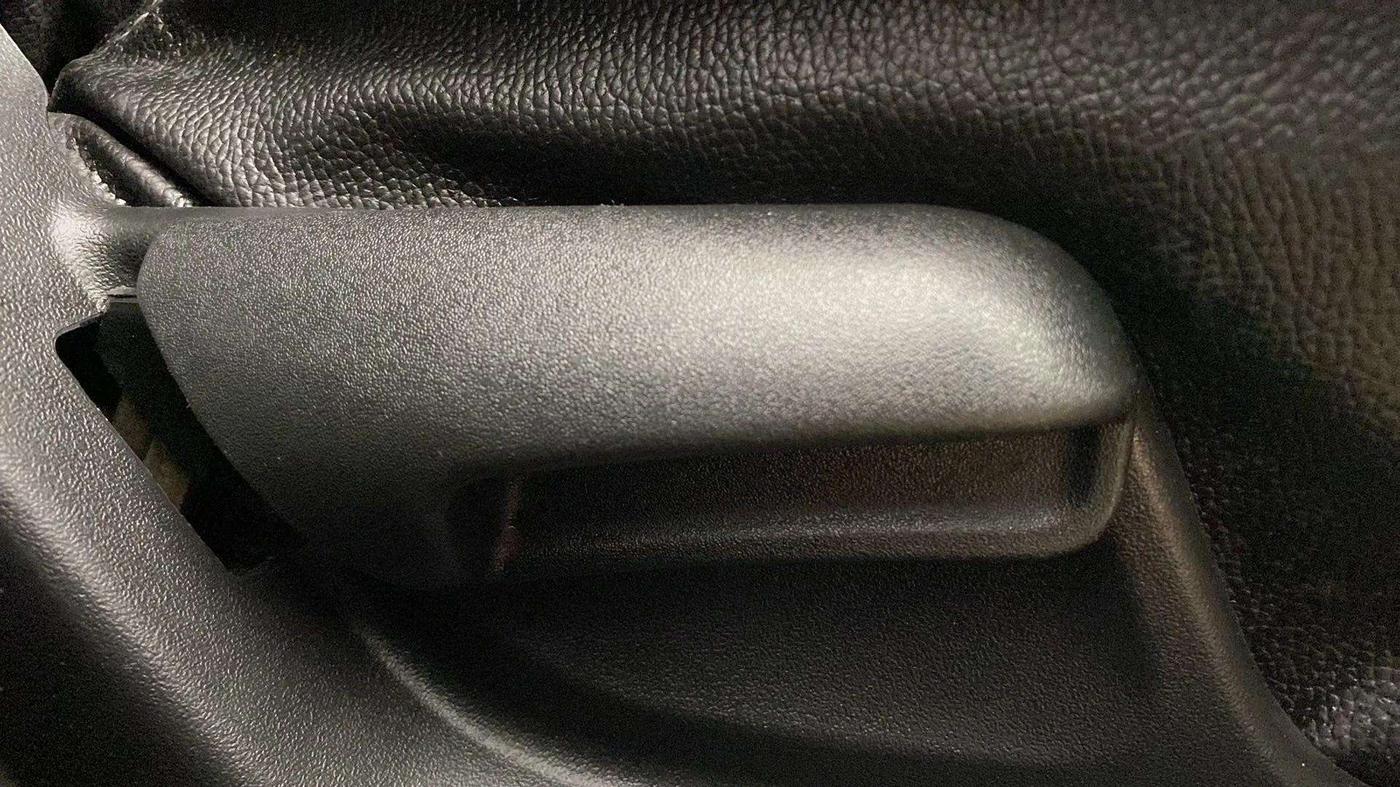 2014 Maruti Swift VXI, Petrol, Manual, 70,712 km, Driver Side Adjustment Panel