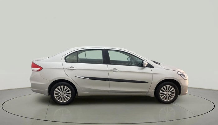 2016 Maruti Ciaz VXI, CNG, Manual, 49,410 km, Right Side