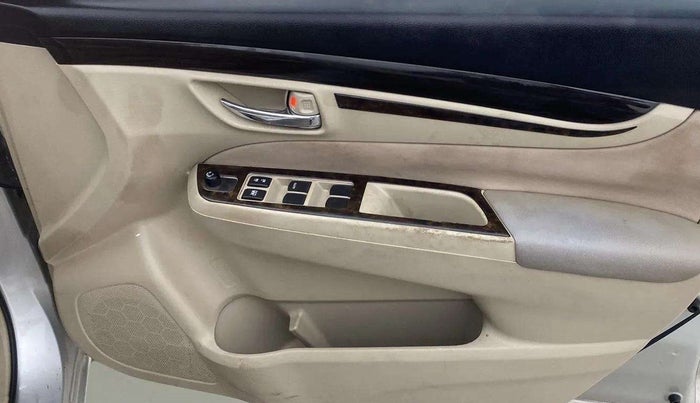 2016 Maruti Ciaz VXI, CNG, Manual, 49,410 km, Driver Side Door Panels Control