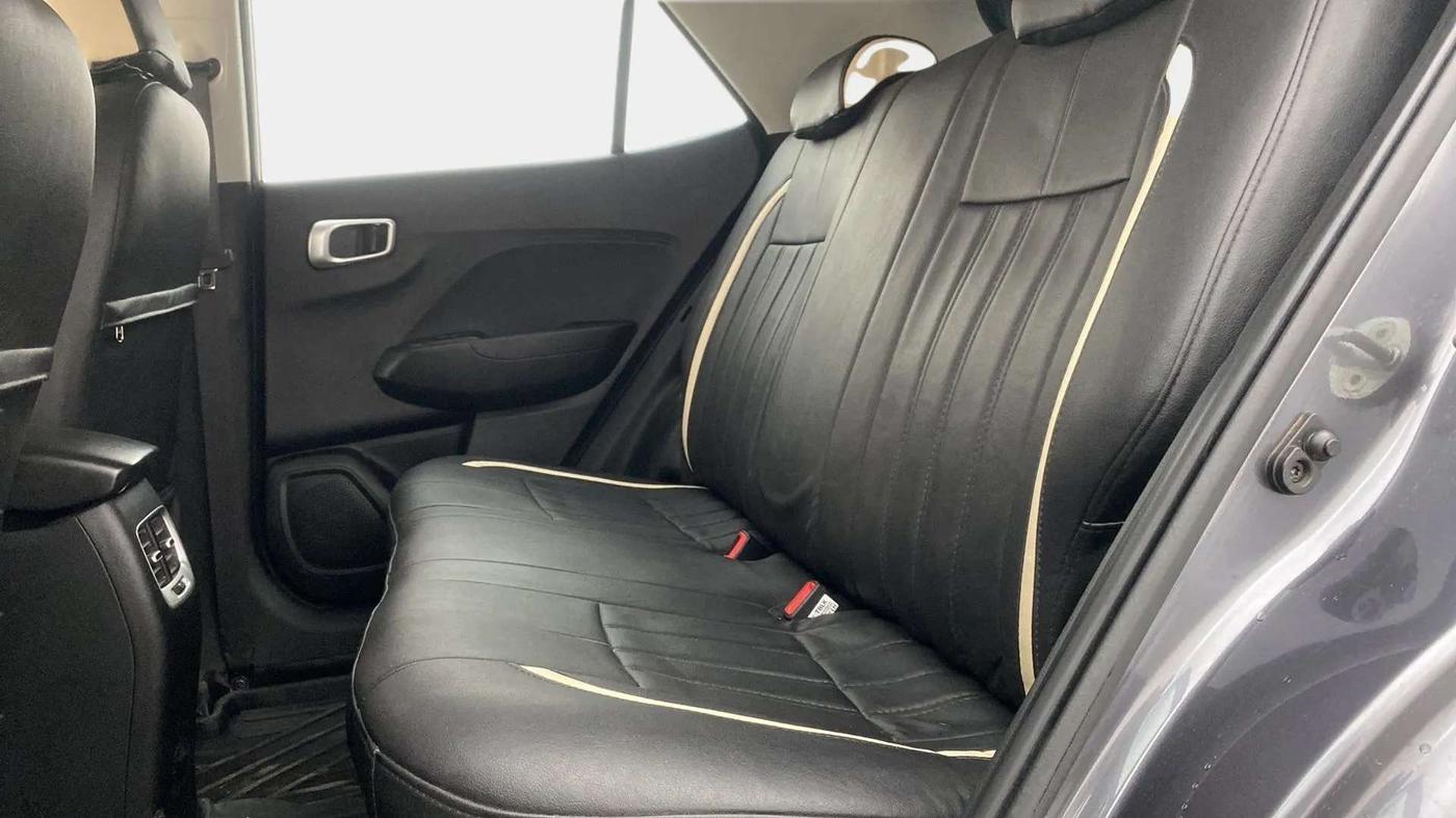 2021 Hyundai VENUE SX PLUS 1.0 TURBO DCT, Petrol, Automatic, 30,252 km, Right Side Rear Door Cabin