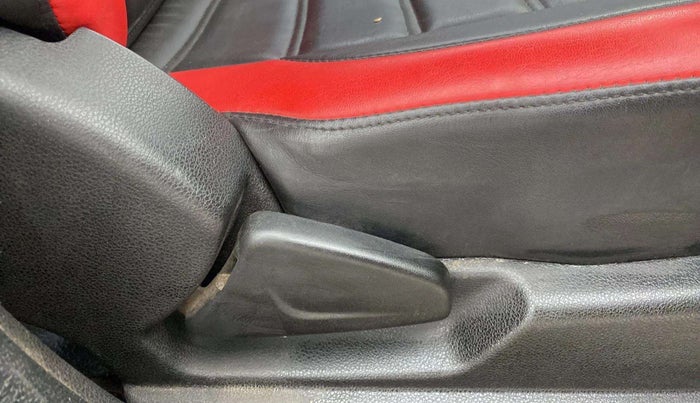 2021 Renault Kwid RXL, Petrol, Manual, 26,943 km, Driver Side Adjustment Panel