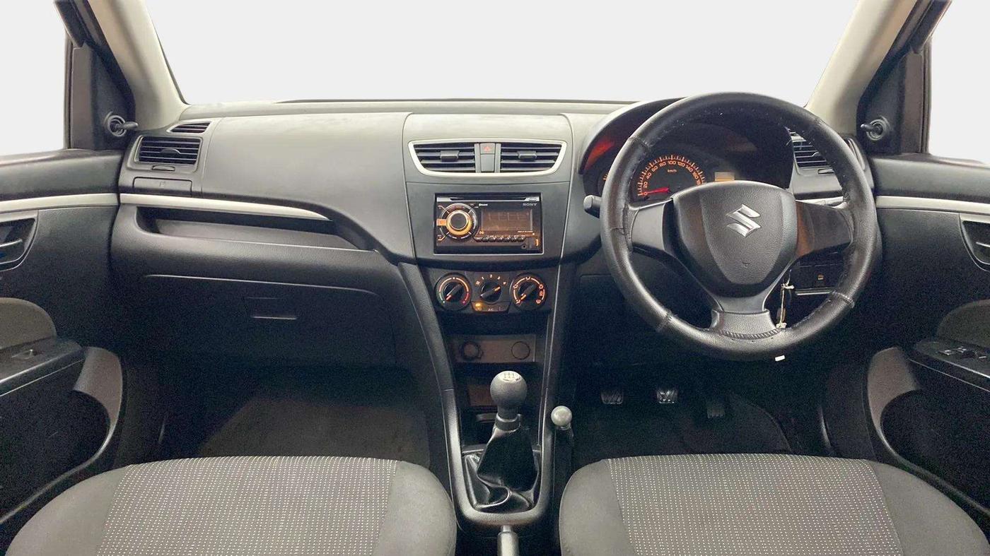2015 Maruti Swift LXI, Petrol, Manual, 17,141 km, Dashboard