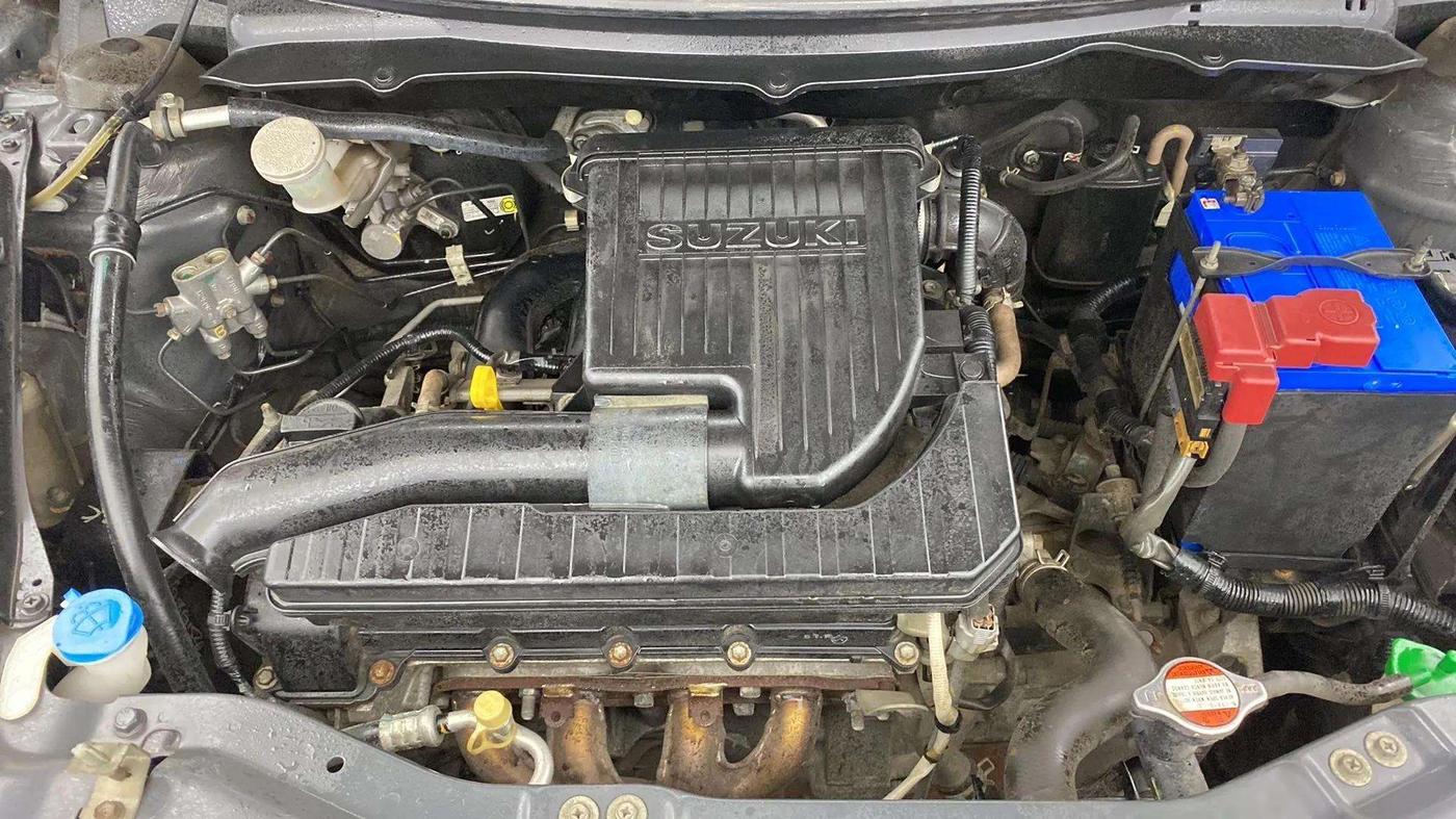2015 Maruti Swift LXI, Petrol, Manual, 17,141 km, Open Bonet