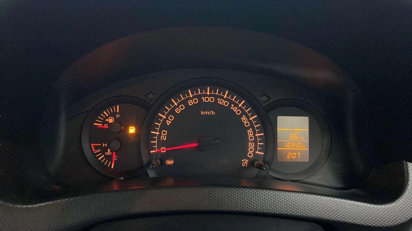 2015 Maruti Swift LXI, Petrol, Manual, 17,141 km, Odometer Image