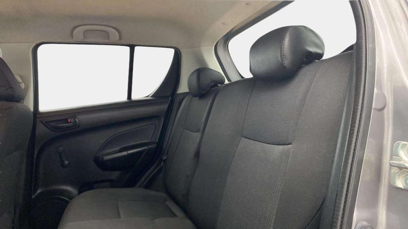 2015 Maruti Swift LXI, Petrol, Manual, 17,141 km, Right Side Rear Door Cabin