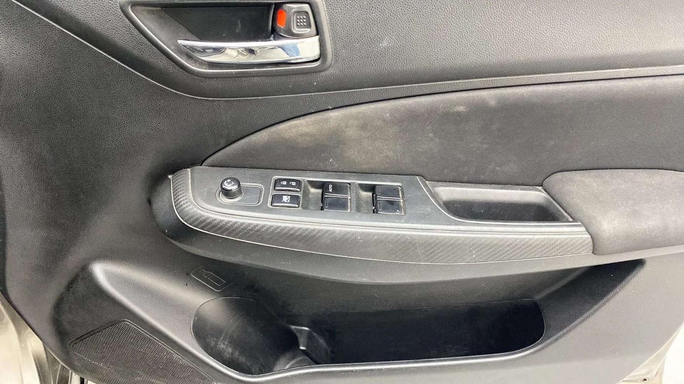 2021 Maruti Swift VXI, Petrol, Manual, 50,917 km, Driver Side Door Panels Control