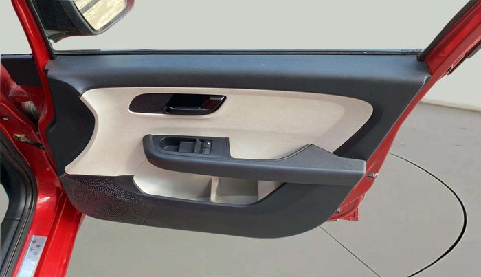 2021 Tata ALTROZ XE PETROL, Petrol, Manual, 5,412 km, Driver Side Door Panels Control