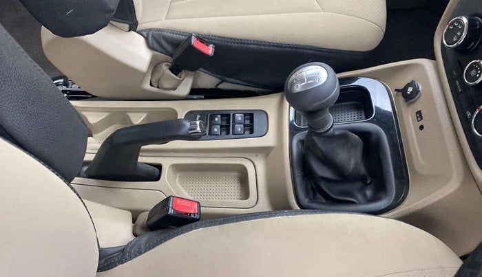 2022 Mahindra BOLERO NEO N10 R, Diesel, Manual, 41,029 km, Gear Lever