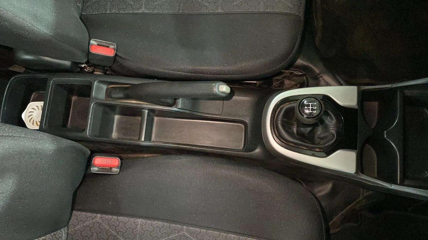 2017 Honda WR-V 1.2L I-VTEC S MT, Petrol, Manual, 43,291 km, Gear Lever
