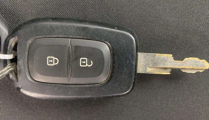 2019 Renault Kwid RXT 1.0 AMT (O), Petrol, Automatic, 11,561 km, Key Close Up
