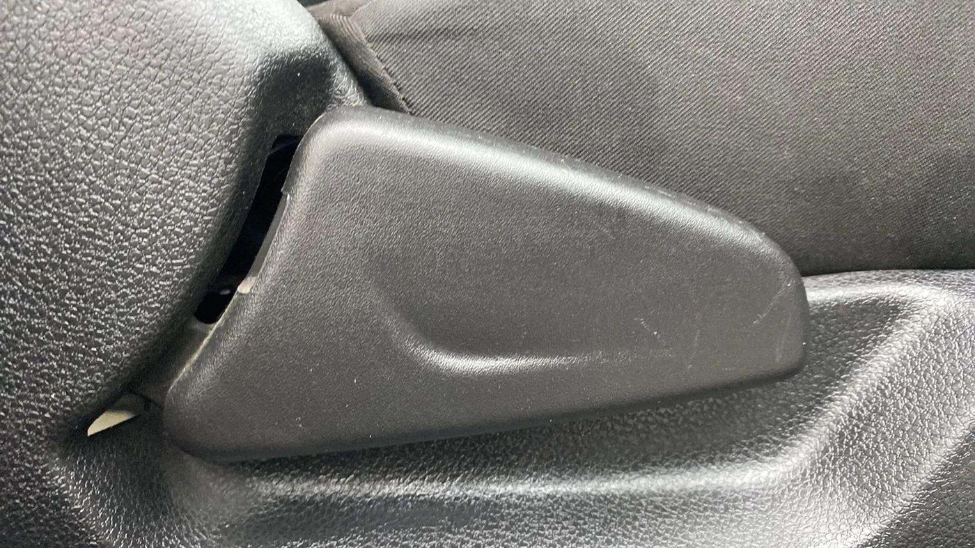 2019 Renault Kwid RXT 1.0 AMT (O), Petrol, Automatic, 11,561 km, Driver Side Adjustment Panel