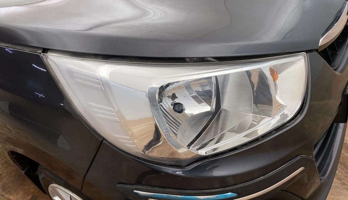 2019 Maruti Alto K10 VXI, Petrol, Manual, 50,950 km, Right headlight - Minor scratches