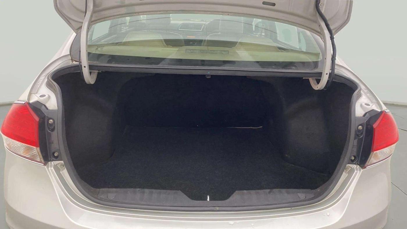 2016 Maruti Ciaz VXI (O), Petrol, Manual, 40,600 km, Boot Inside
