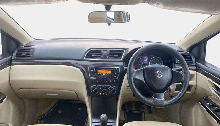 2016 Maruti Ciaz VXI (O), Petrol, Manual, 40,600 km, Dashboard