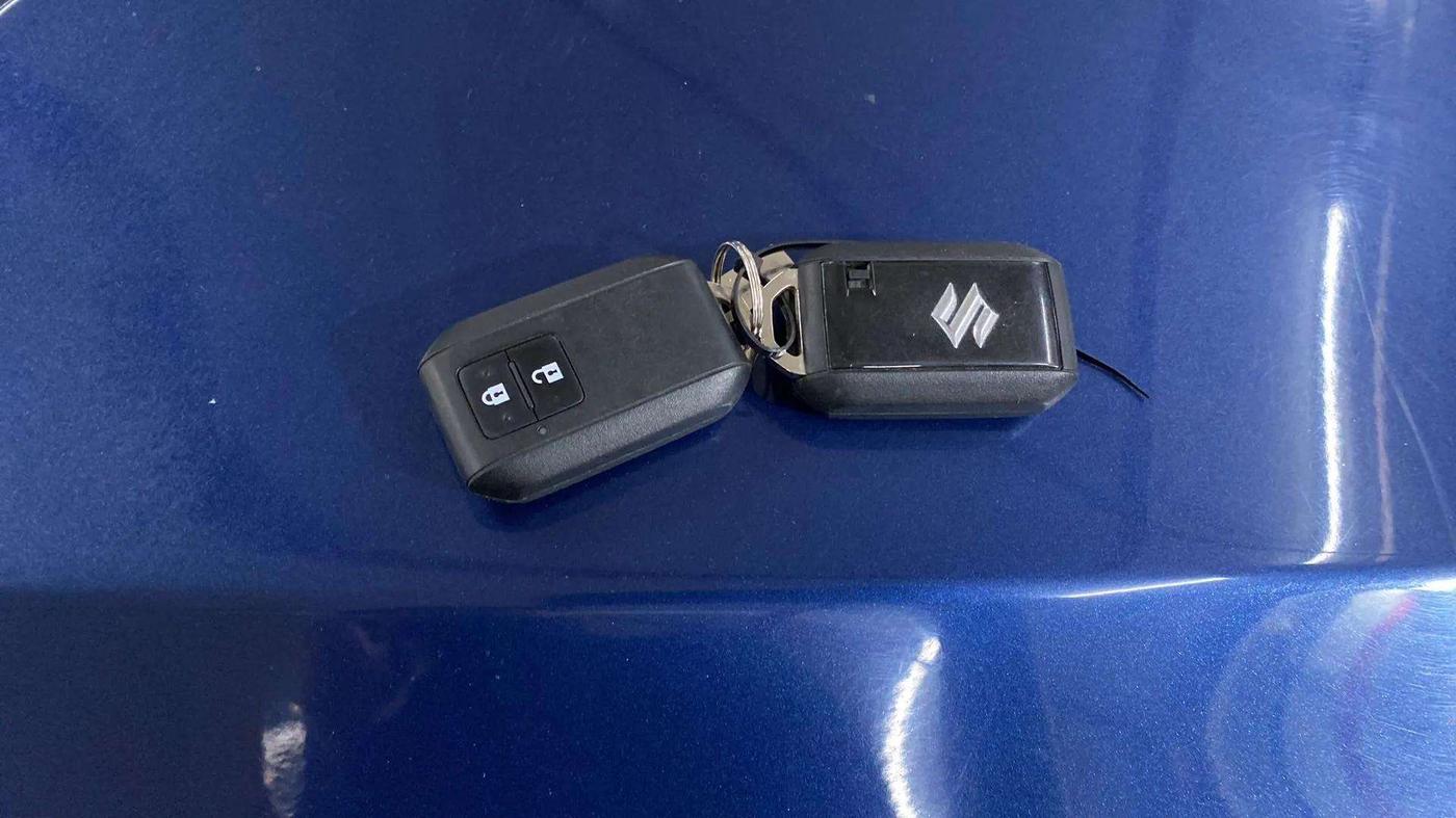 2021 Maruti Baleno ZETA PETROL 1.2, Petrol, Manual, 19,562 km, Key Close Up