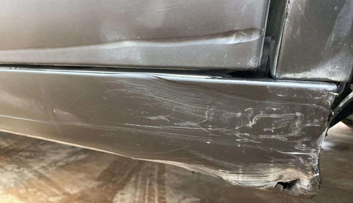 2020 Maruti Vitara Brezza ZXI, Petrol, Manual, 77,058 km, Left running board - Cladding has minor damage