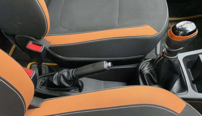2020 Renault Kwid CLIMBER 1.0 (O), Petrol, Manual, 14,987 km, Gear Lever