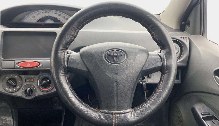 2012 Toyota Etios Liva GD, Diesel, Manual, 1,23,292 km, Steering Wheel Close Up
