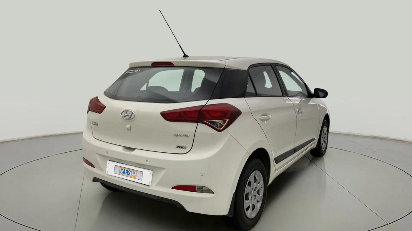 2016 Hyundai Elite i20 SPORTZ 1.2, Petrol, Manual, 32,639 km, Right Back Diagonal