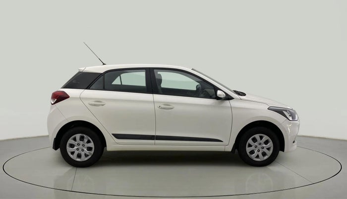 2016 Hyundai Elite i20 SPORTZ 1.2, Petrol, Manual, 32,639 km, Right Side View