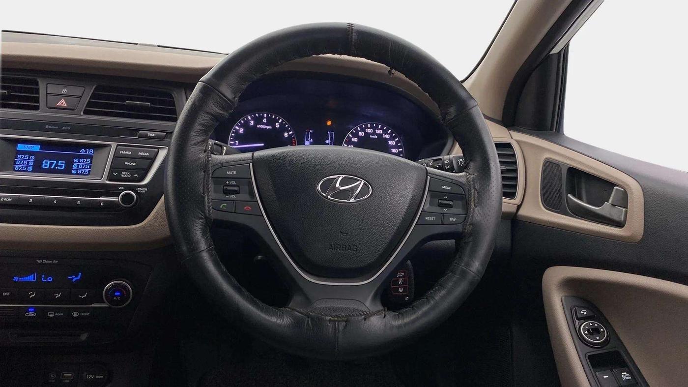 2016 Hyundai Elite i20 SPORTZ 1.2, Petrol, Manual, 32,639 km, Steering Wheel Close Up