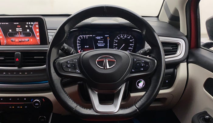2021 Tata ALTROZ XZ PETROL, Petrol, Manual, 26,765 km, Steering Wheel Close Up