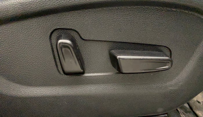 2019 Hyundai Creta SX (O) 1.6 PETROL, Petrol, Manual, 87,582 km, Driver Side Adjustment Panel