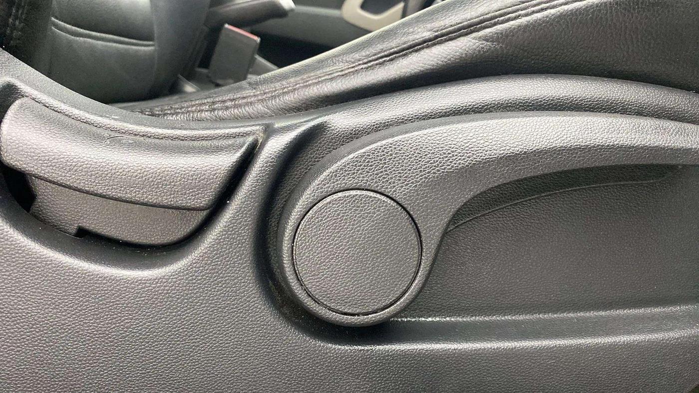 2017 Hyundai Creta SX PLUS AT 1.6 PETROL, Petrol, Automatic, 78,624 km, Driver Side Adjustment Panel